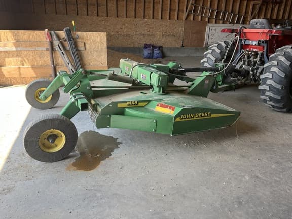 Image of John Deere MX8 equipment image 2