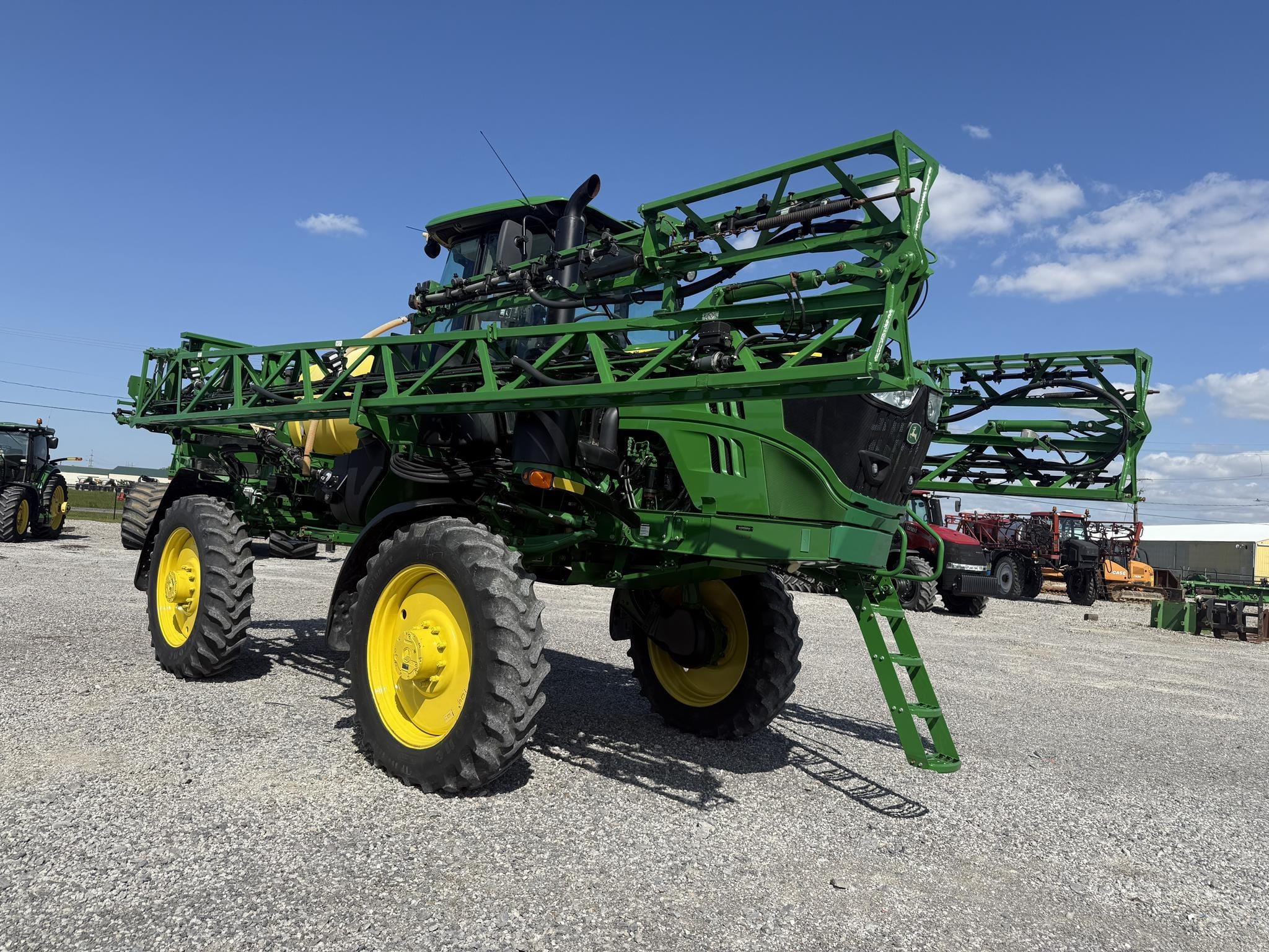 2016 John Deere R4023 Equipment Image0