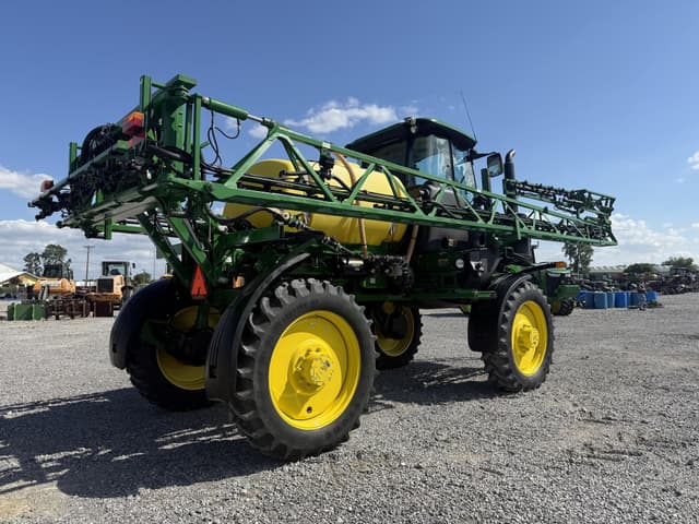 Image of John Deere R4023 equipment image 2