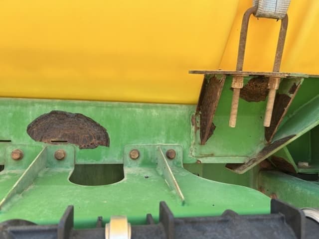 Image of John Deere R4023 equipment image 4