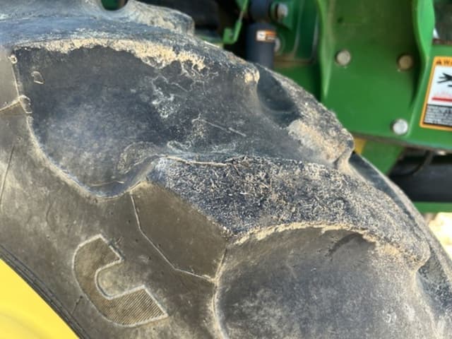 Image of John Deere R4023 equipment image 3