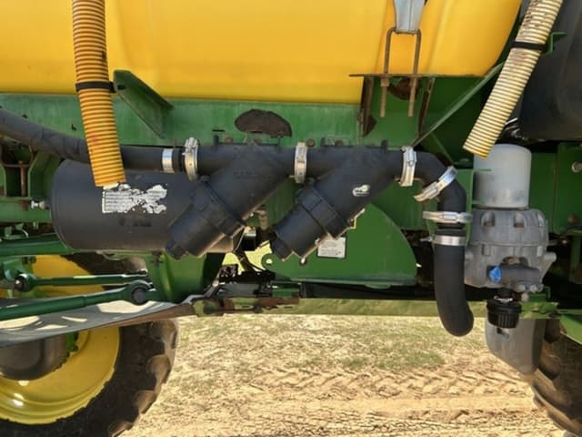 Image of John Deere R4023 equipment image 3