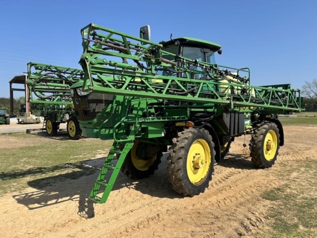 2016 John Deere R4023 Equipment Image0
