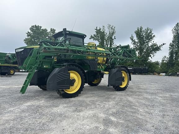 Image of John Deere R4030 equipment image 1
