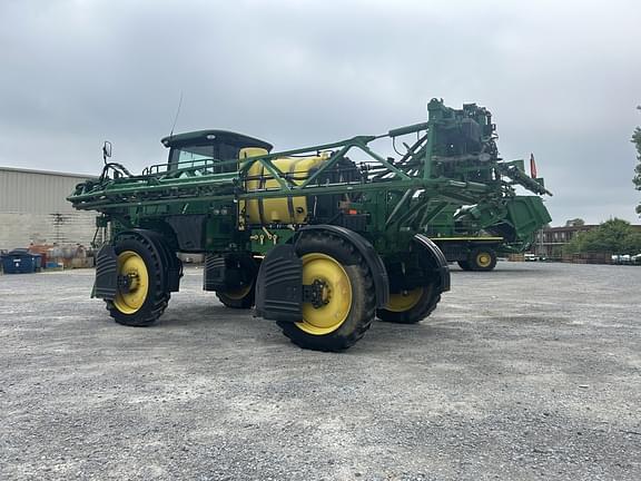 Image of John Deere R4030 equipment image 4