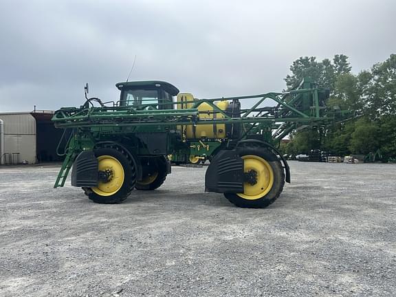 Image of John Deere R4030 equipment image 3
