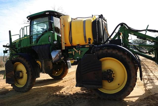 Image of John Deere R4030 equipment image 1