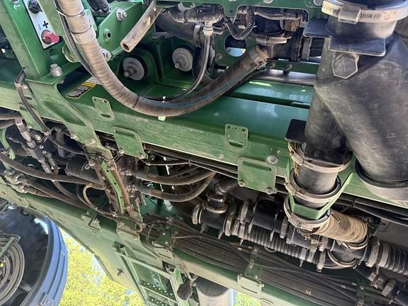 Image of John Deere R4030 equipment image 2