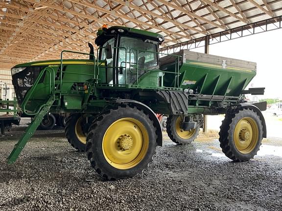 2016 John Deere R4030 Equipment Image0