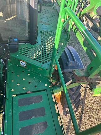 Image of John Deere R4030 equipment image 4