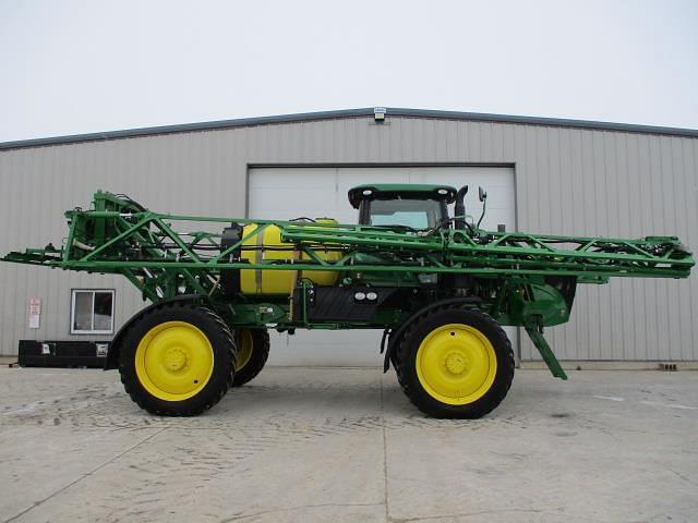 Image of John Deere R4030 equipment image 3