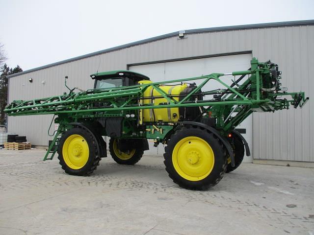 Image of John Deere R4030 equipment image 4