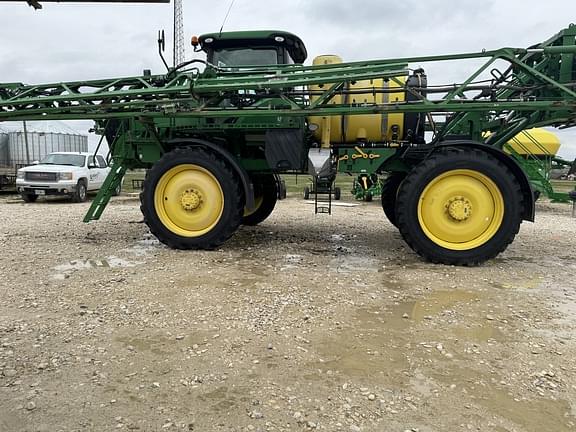 Image of John Deere R4030 equipment image 3