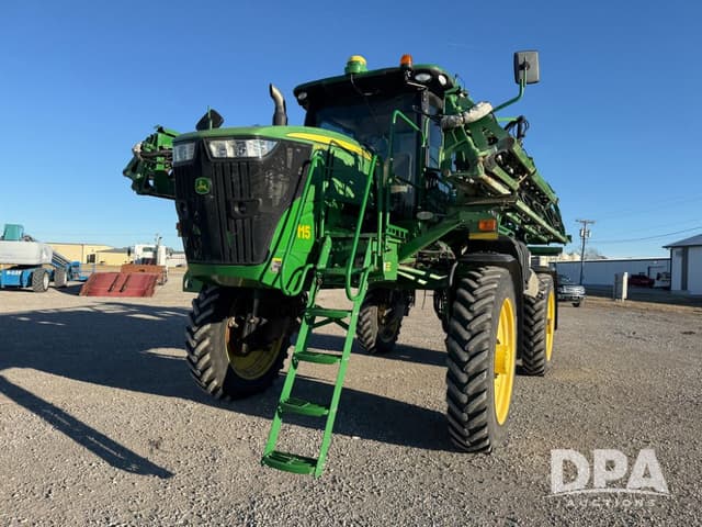 Image of John Deere R4030 equipment image 3