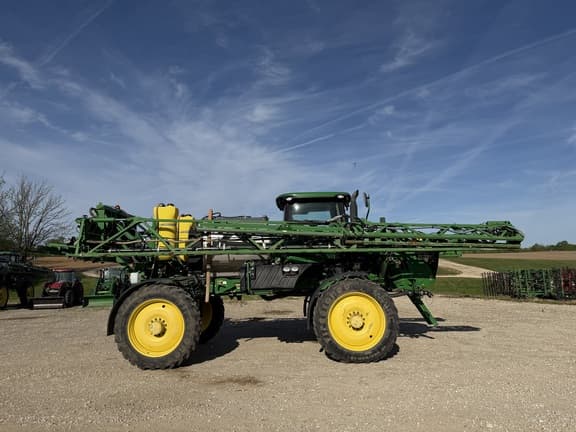 Image of John Deere R4038 equipment image 3