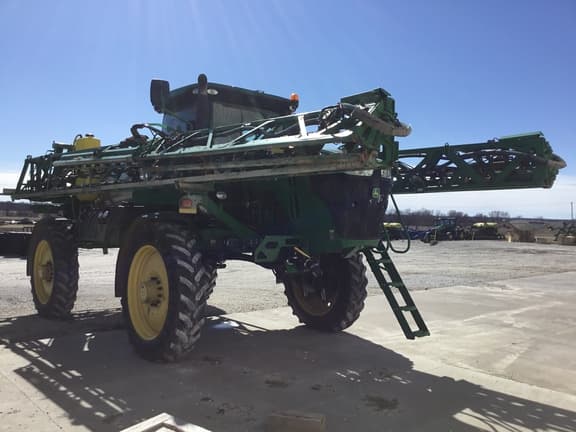 Image of John Deere R4038 equipment image 2