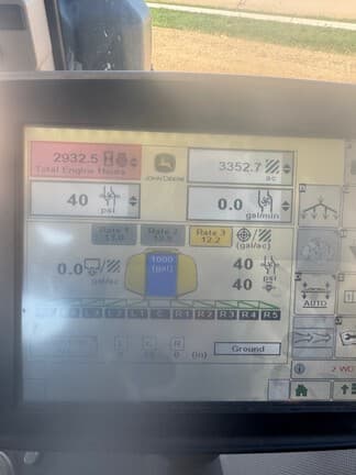Image of John Deere R4038 equipment image 4