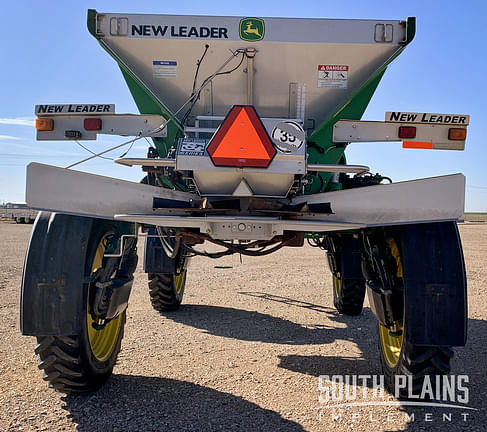 Image of John Deere R4038 equipment image 3