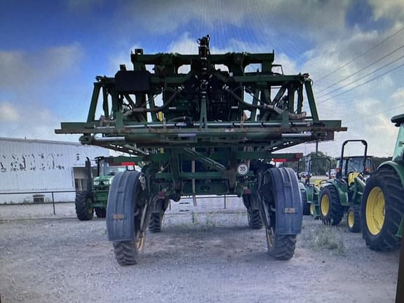 Image of John Deere R4038 equipment image 3
