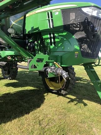 Image of John Deere R4038 equipment image 1