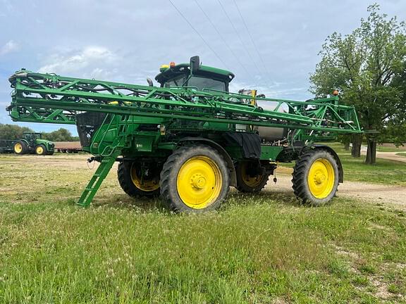Image of John Deere R4038 equipment image 2