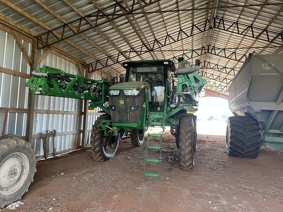 Main image John Deere R4038