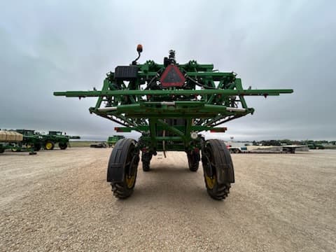 Image of John Deere R4038 equipment image 4