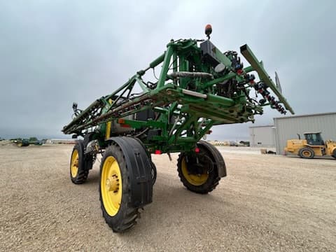 Image of John Deere R4038 equipment image 3