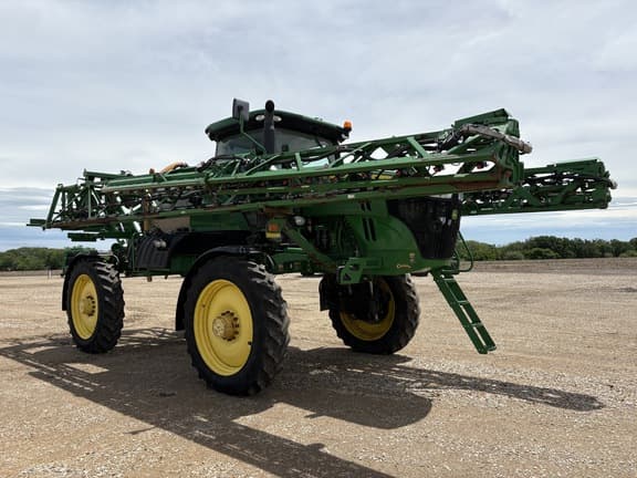 Image of John Deere R4038 equipment image 3