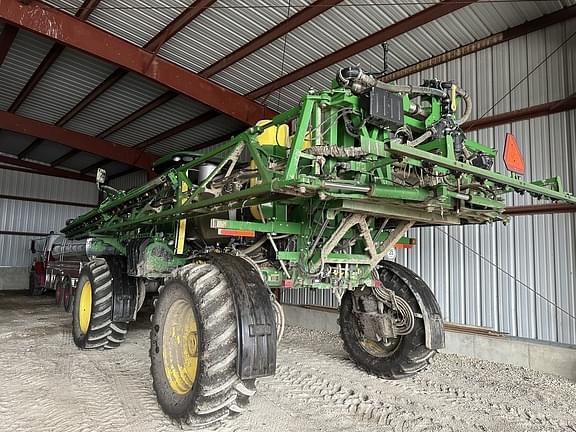 Image of John Deere R4038 equipment image 1