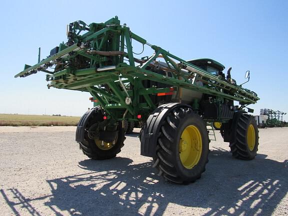 Image of John Deere R4038 equipment image 4