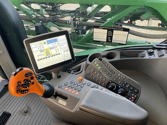 Main image John Deere R4038 33