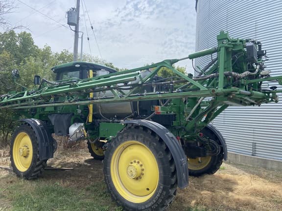 Image of John Deere R4038 equipment image 3