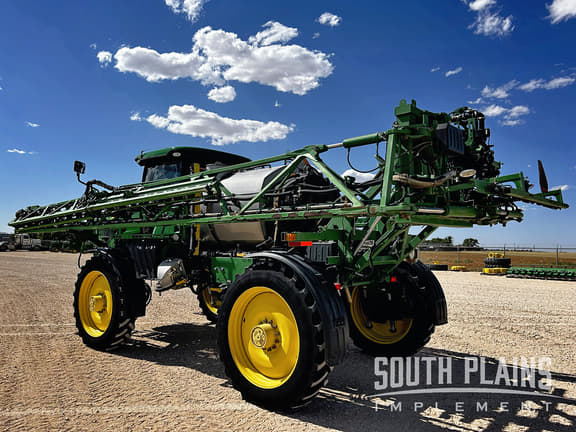Image of John Deere R4038 equipment image 4