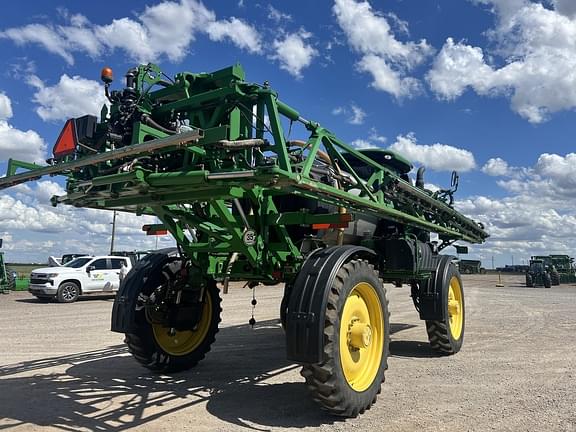 Image of John Deere R4038 equipment image 4