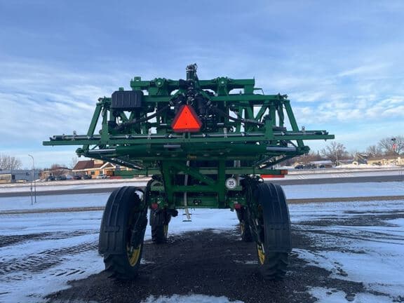 Image of John Deere R4038 equipment image 3