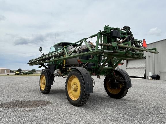 Image of John Deere R4038 equipment image 2