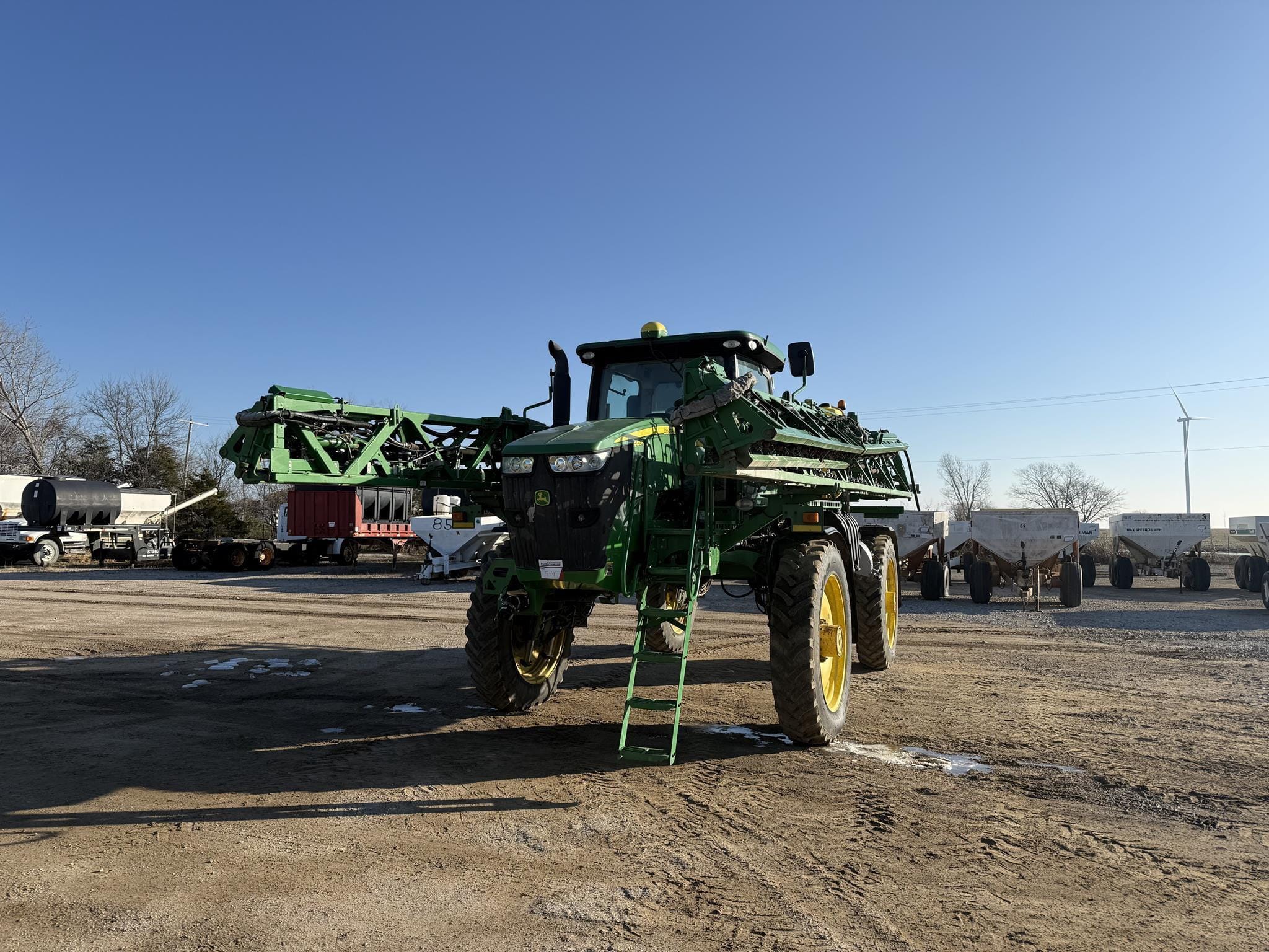 2016 John Deere R4038 Equipment Image0