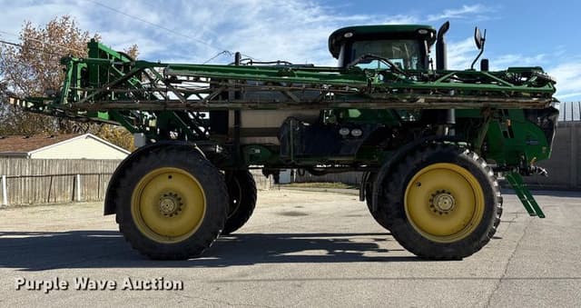 Image of John Deere R4038 equipment image 3