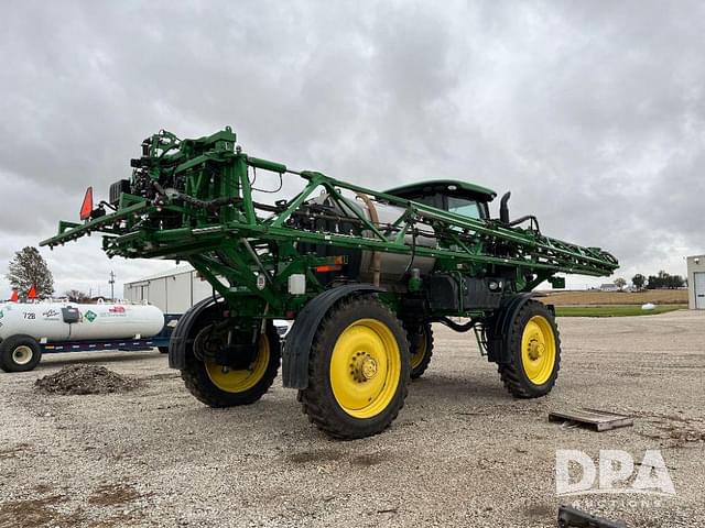 Image of John Deere R4038 equipment image 4