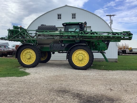 Main image John Deere R4045