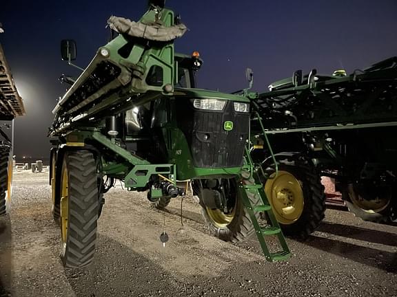 Image of John Deere R4045 equipment image 1