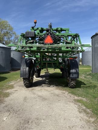 Image of John Deere R4045 equipment image 3