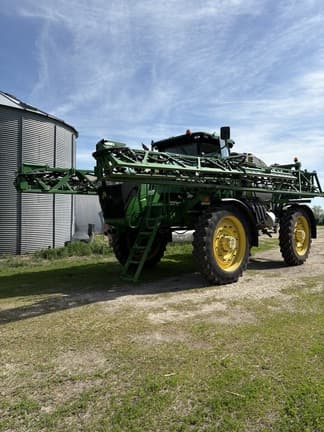 Image of John Deere R4045 equipment image 1