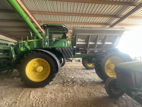 2016 John Deere R4045 Equipment Image0