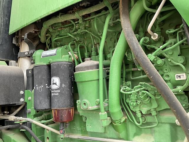 Image of John Deere R4045 equipment image 4