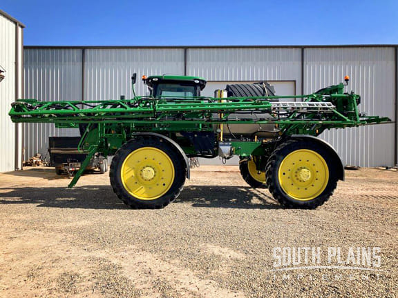 2016 John Deere R4045 Equipment Image0