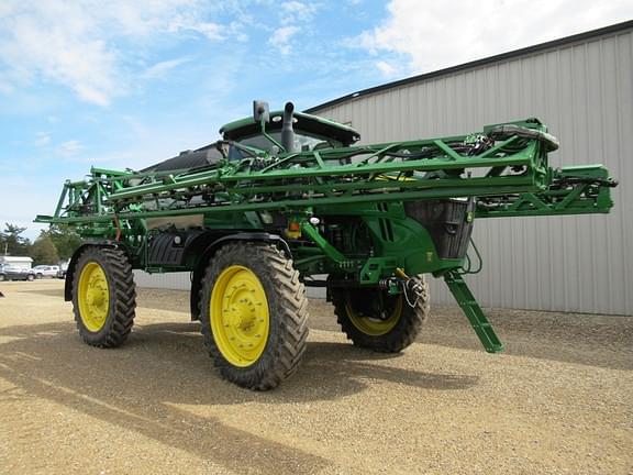 Image of John Deere R4045 equipment image 4