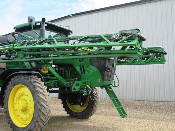 Image of John Deere R4045 equipment image 3