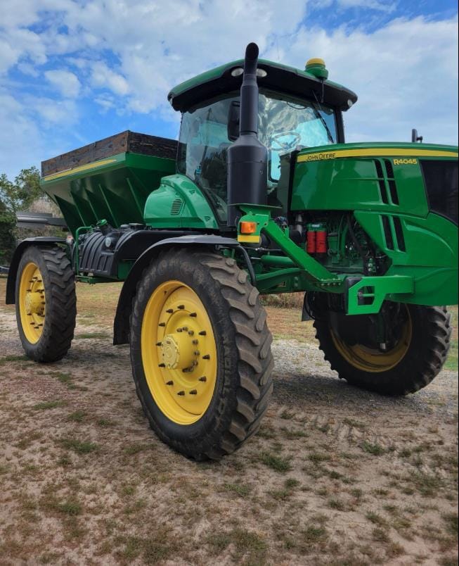 2016 John Deere R4045 Equipment Image0